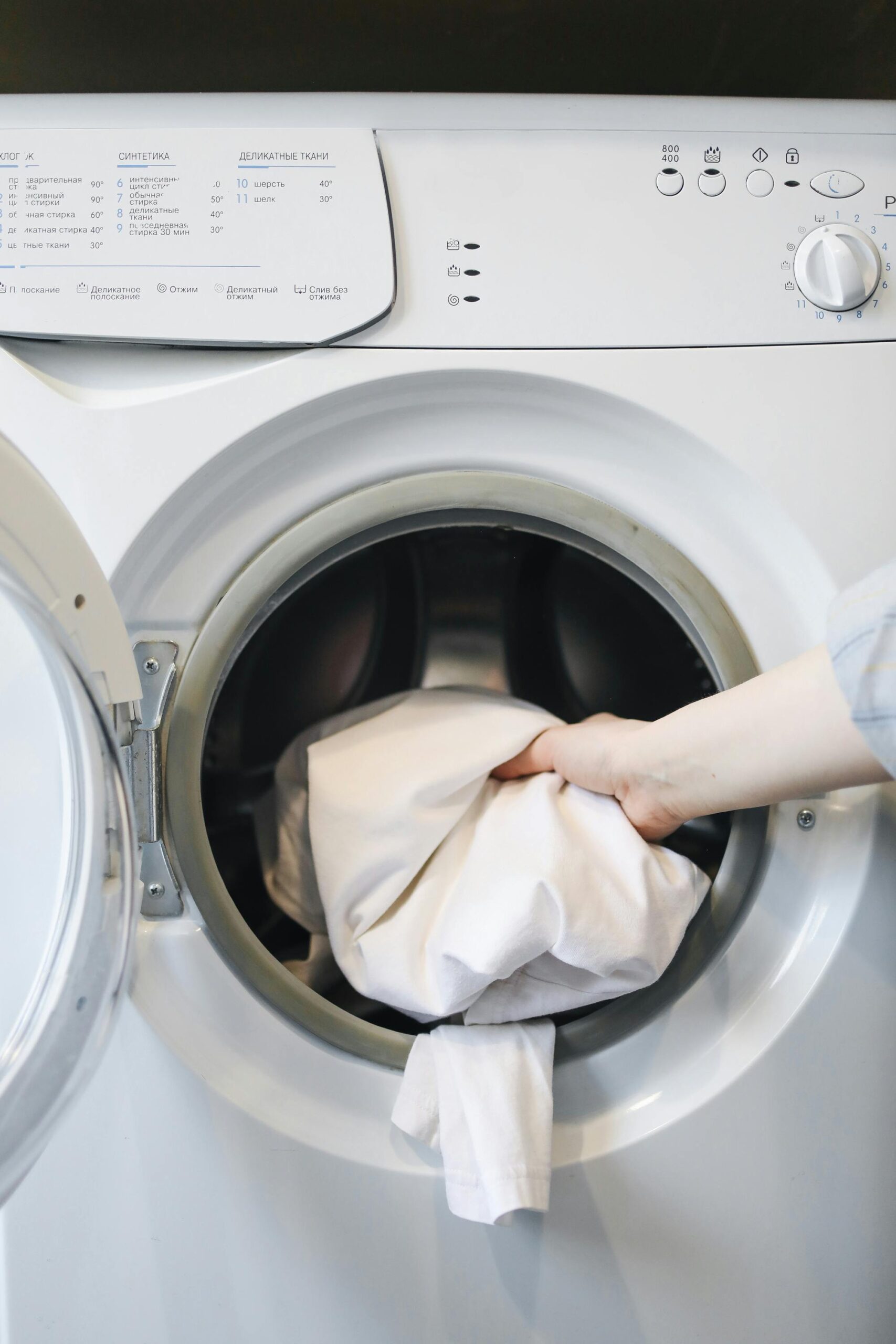 <br />
🔧 Trusted Samsung appliance service partner<br />
🧺 Samsung washing machine repair in Bangalore<br />
📦 Top-load, front-load & fully automatic models supported<br />
🚪 Doorstep repair service – fast & hassle-free<br />
📍 Citywide coverage: Whitefield, HSR, Jayanagar & more<br />
📞 Direct call or WhatsApp support – no bots<br />
💬 Same-day or next-day repair slots available</p>
<p>